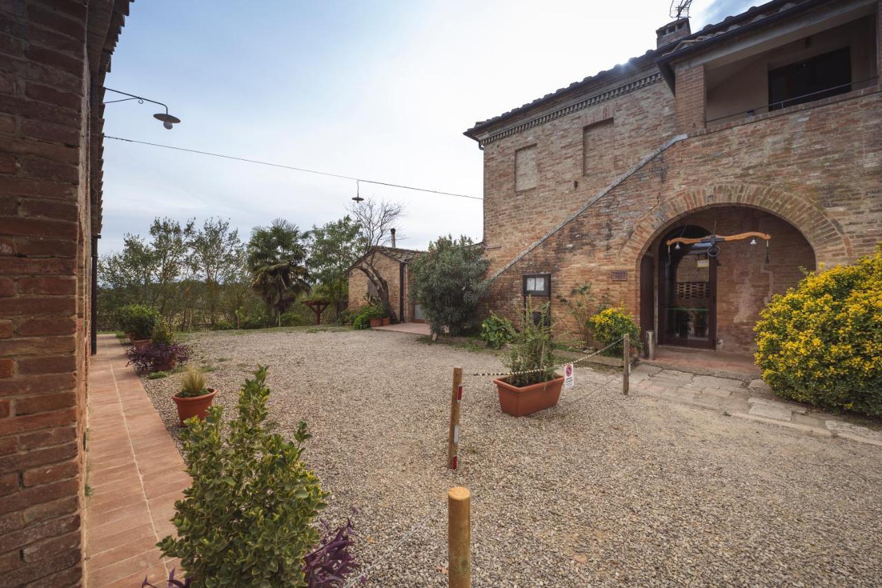 Affittacamere Podere Valserena Monteroni dʼArbia Exterior foto